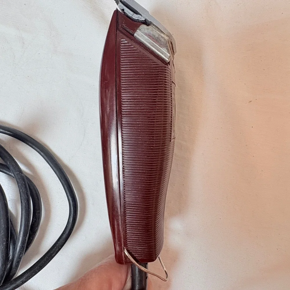 Oster Fast Feed Adjustable Pivot Motor Clipper Burgundy Made in USA 23-51F